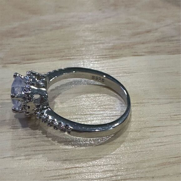 Sterling Silver Heart Cubic Zirconia Halo stimulated diamond Ring size 7.5 - Picture 8 of 9